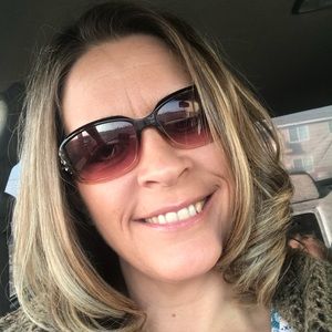 Meet your Posher, Stacy